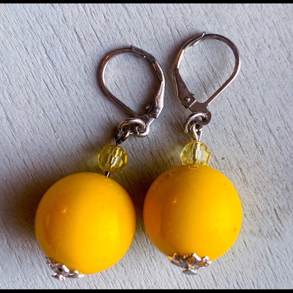 ❌SOLD❌Yellow, orange, and blue Earring Bundle - Picture 3 of 4